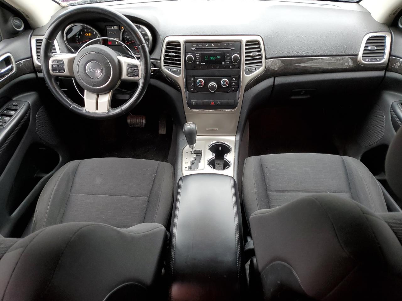 1J4RR4GG7BC529724 2011 Jeep Grand Cherokee Laredo