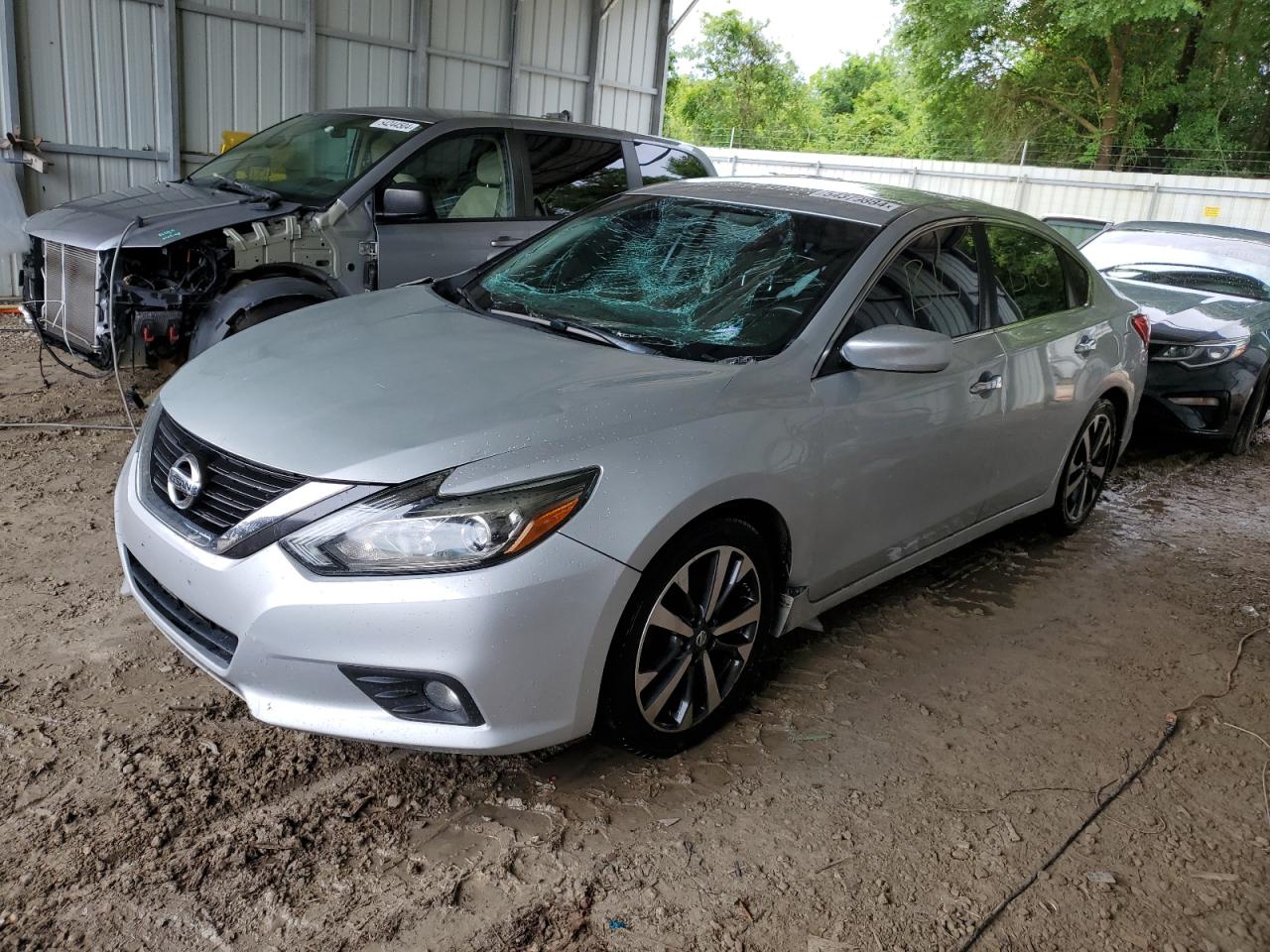 1N4AL3AP2GC211725 2016 Nissan Altima 2.5