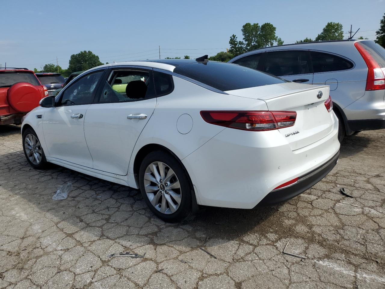 5XXGT4L31JG240676 2018 Kia Optima Lx