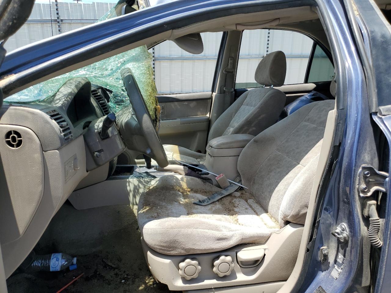 KNDJC733645233772 2004 Kia Sorento Ex