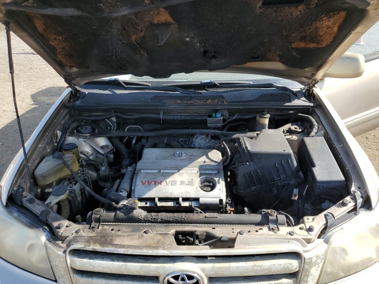 JTEDP21AX40026767 2004 Toyota Highlander Base