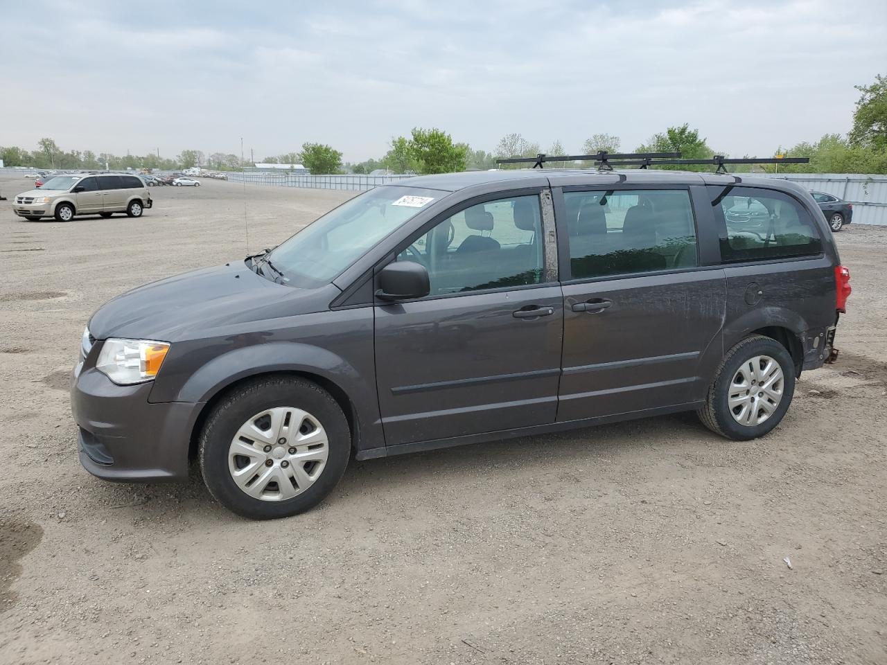 2C4RDGBG3FR746388 2015 Dodge Grand Caravan Se