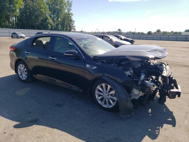 VIN 5XXGT4L30JG255802 2018 KIA Optima, LX no.4