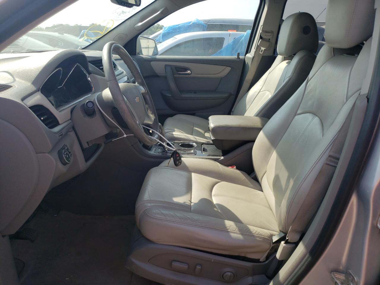 1GNKRHKD1FJ332729 2015 Chevrolet Traverse Lt