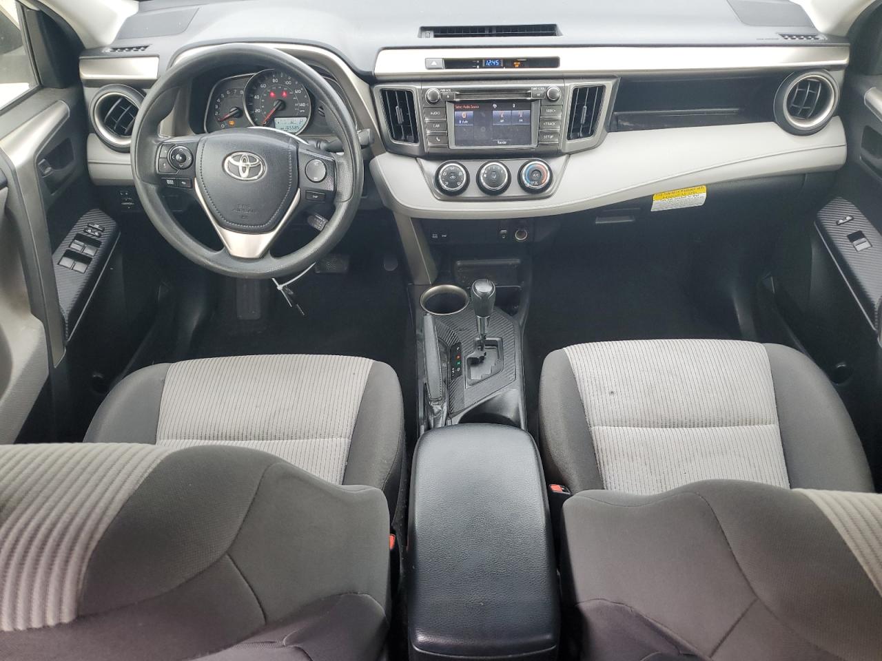 2015 Toyota Rav4 Le vin: JTMZFREV8FD070054