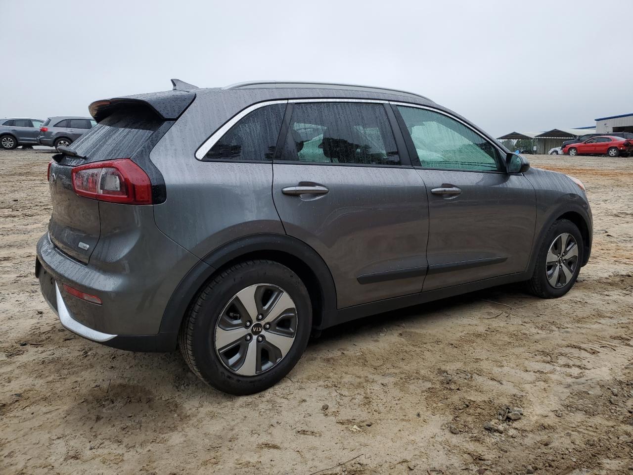 KNDCB3LC0J5117421 2018 Kia Niro Fe