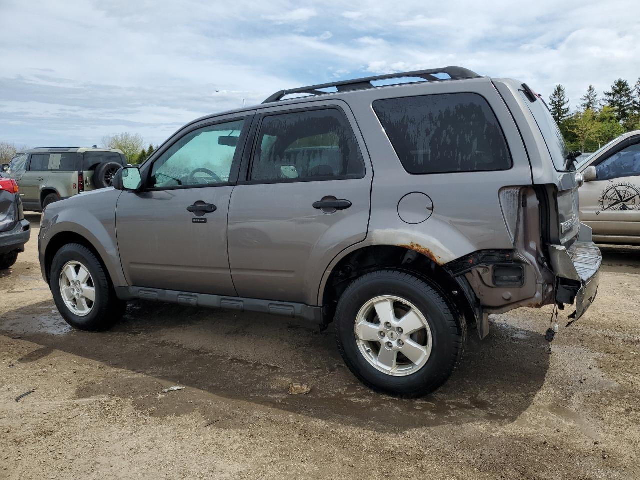 1FMCU0D73BKA17421 2011 Ford Escape Xlt