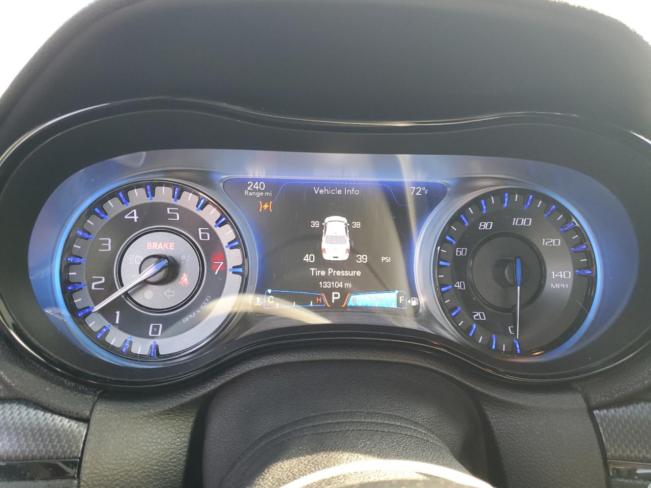 2C3CCABG4FH815623 2015 Chrysler 300 S