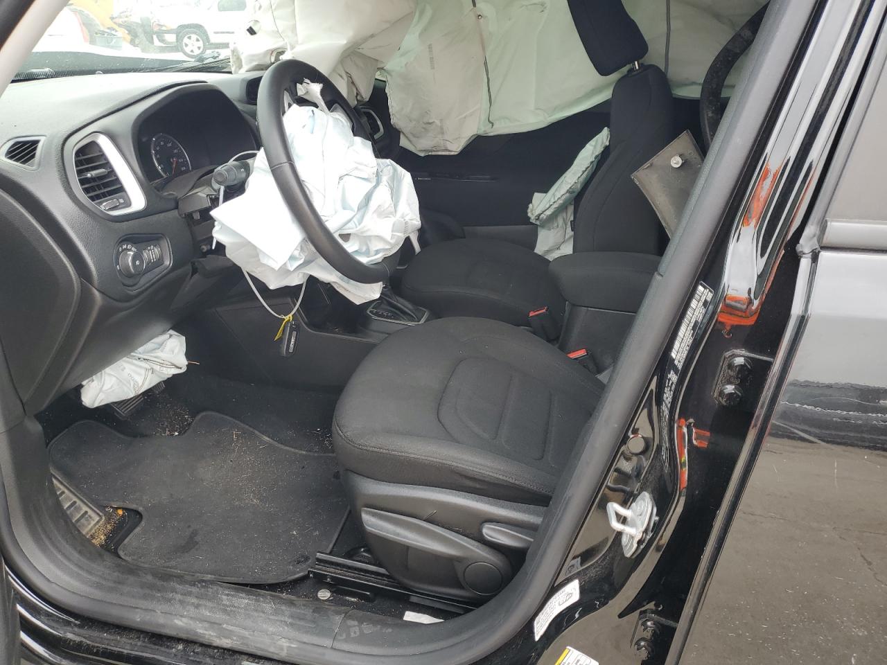 ZACNJCBB4MPM16438 2021 Jeep Renegade Latitude