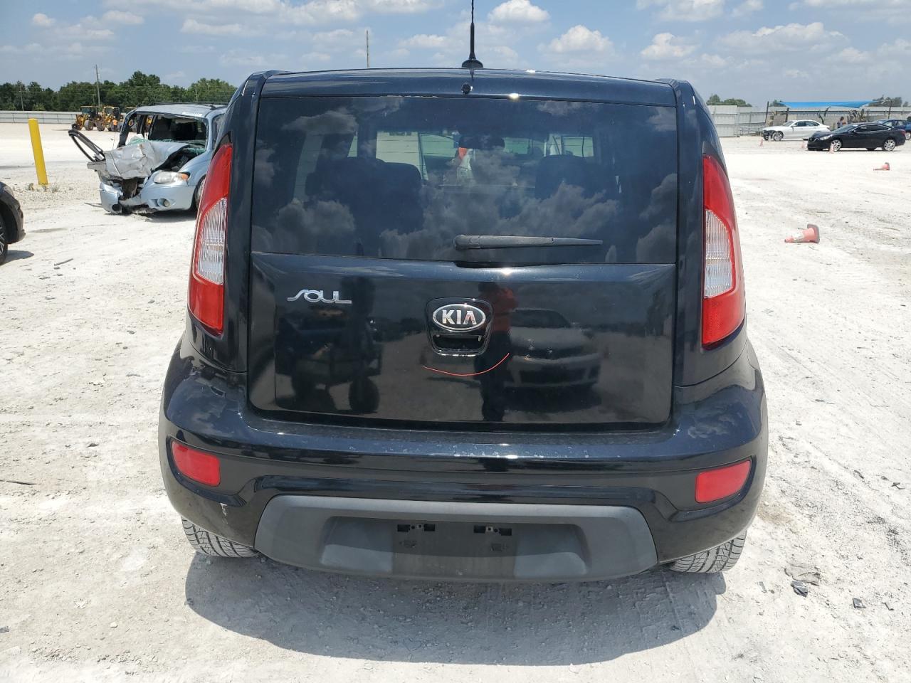 KNDJT2A66D7756875 2013 Kia Soul +