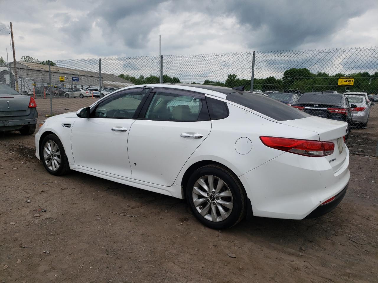 5XXGU4L36JG226849 2018 Kia Optima Ex