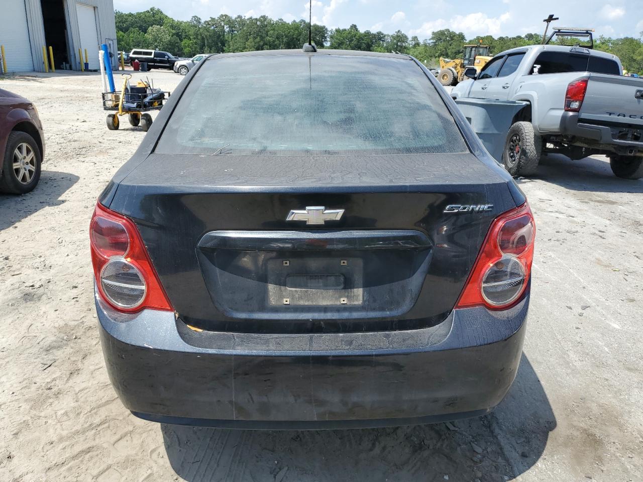 2015 Chevrolet Sonic Ls vin: 1G1JA5SH7F4124326