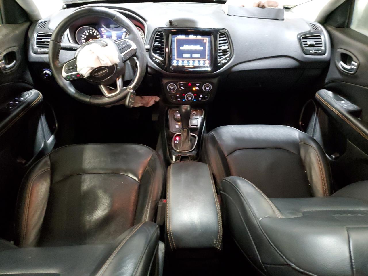 3C4NJDCB4JT179767 2018 Jeep Compass Limited