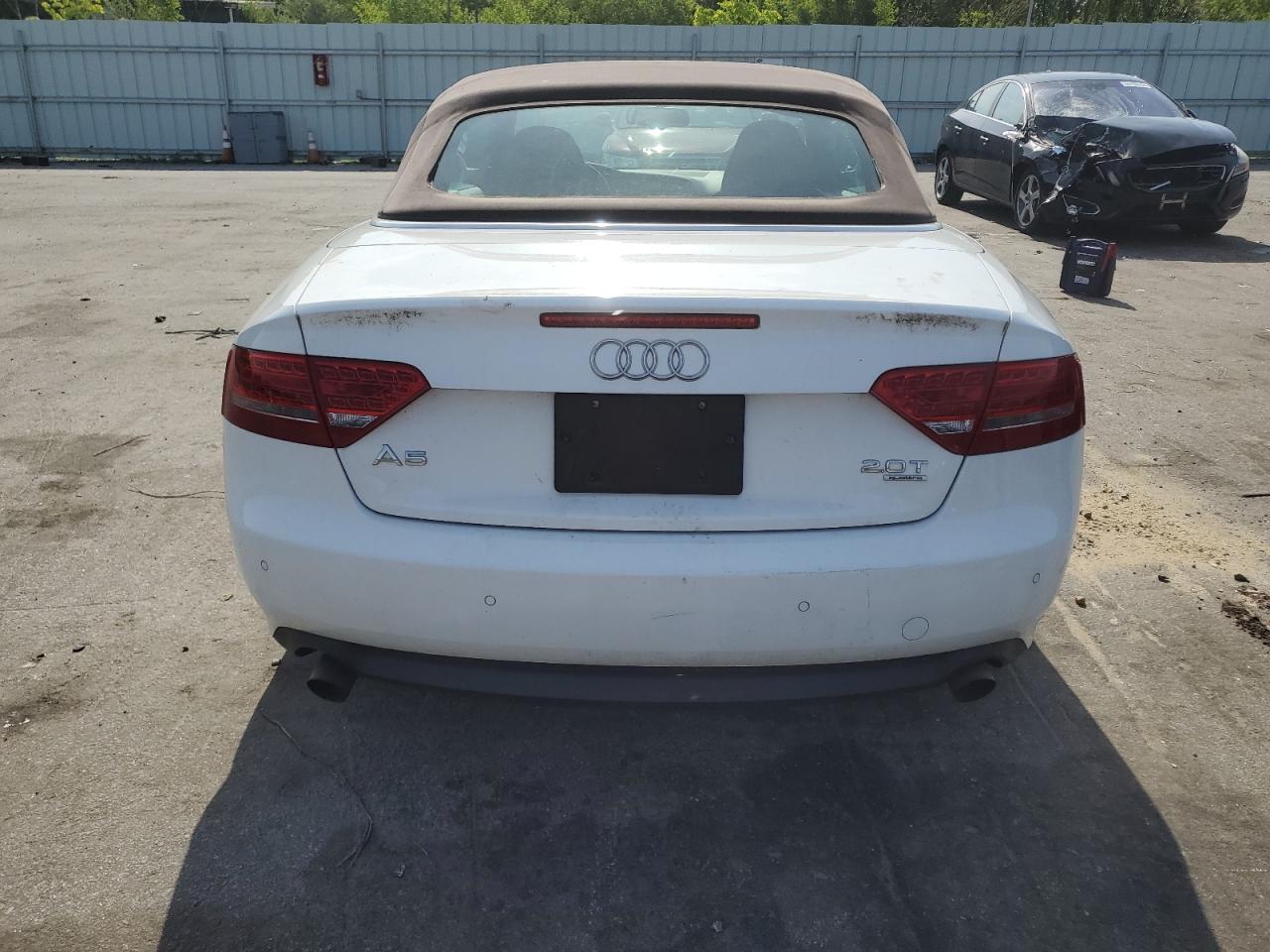 WAULFAFH5BN016678 2011 Audi A5 Premium Plus