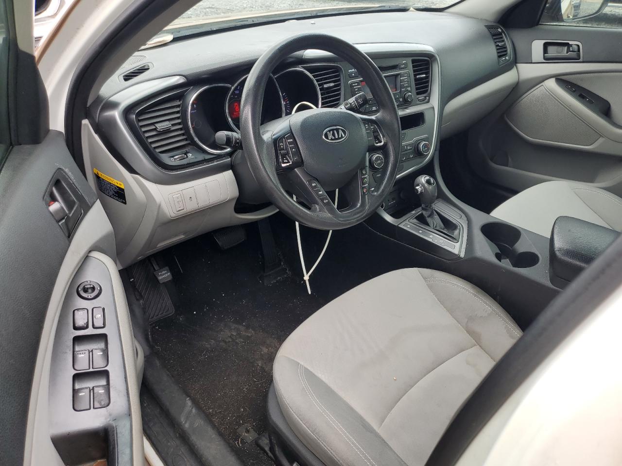 KNAGM4A70C5279718 2012 Kia Optima Lx