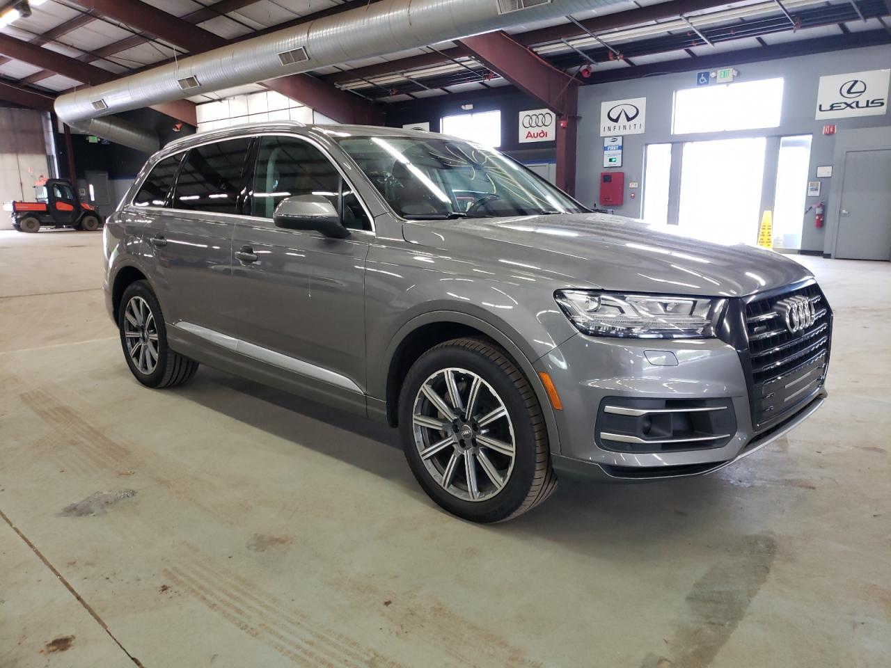 WA1VAAF78HD033730 2017 Audi Q7 Prestige