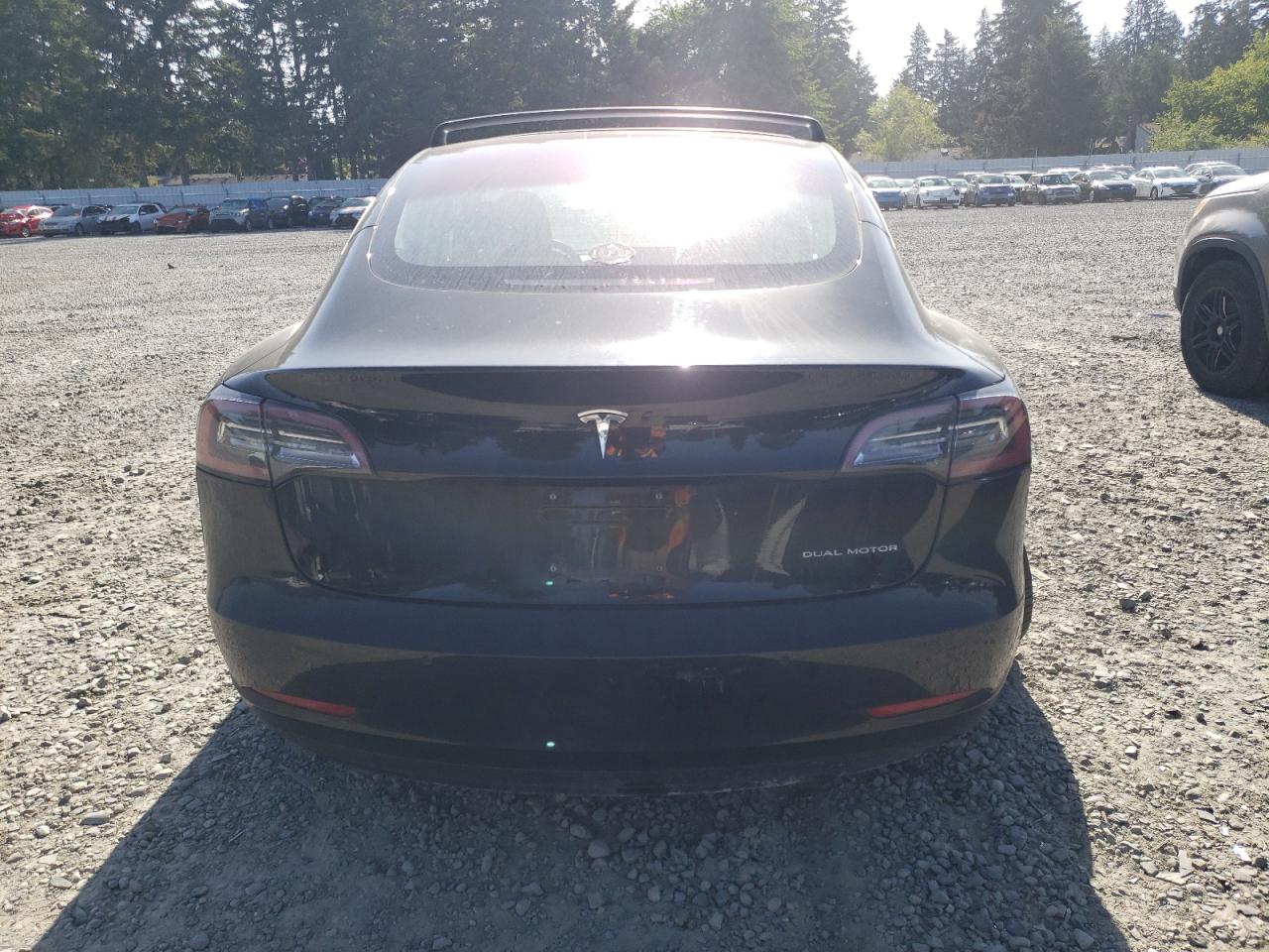 5YJ3E1EB3JF178504 2018 Tesla Model 3