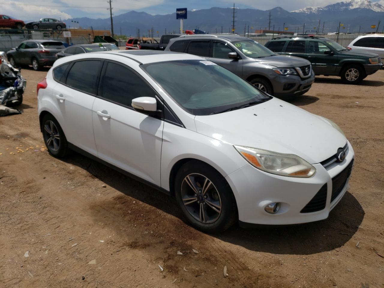 2014 Ford Focus Se vin: 1FADP3K29EL420381