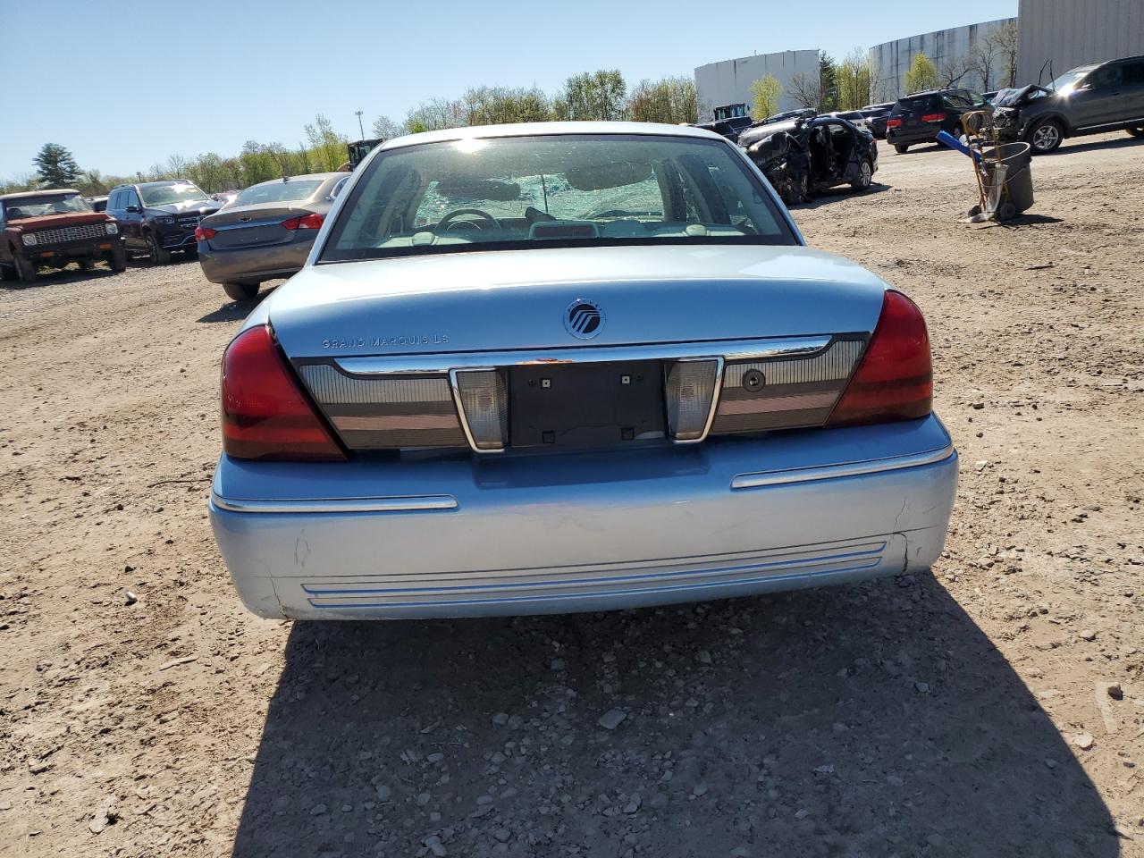 2MEBM7FV2AX634789 2010 Mercury Grand Marquis Ls