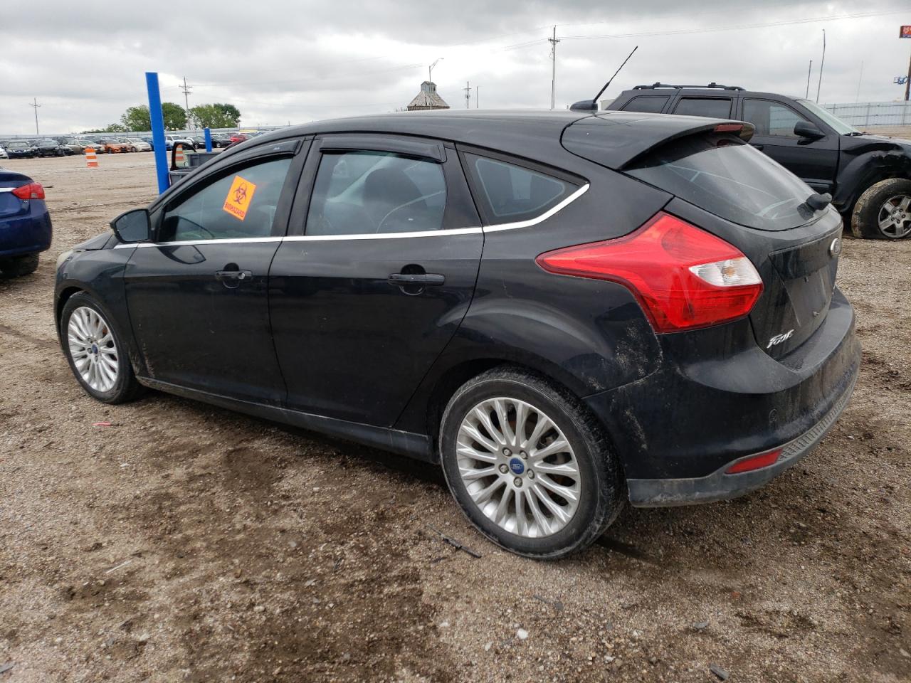 1FAHP3N29CL400206 2012 Ford Focus Titanium