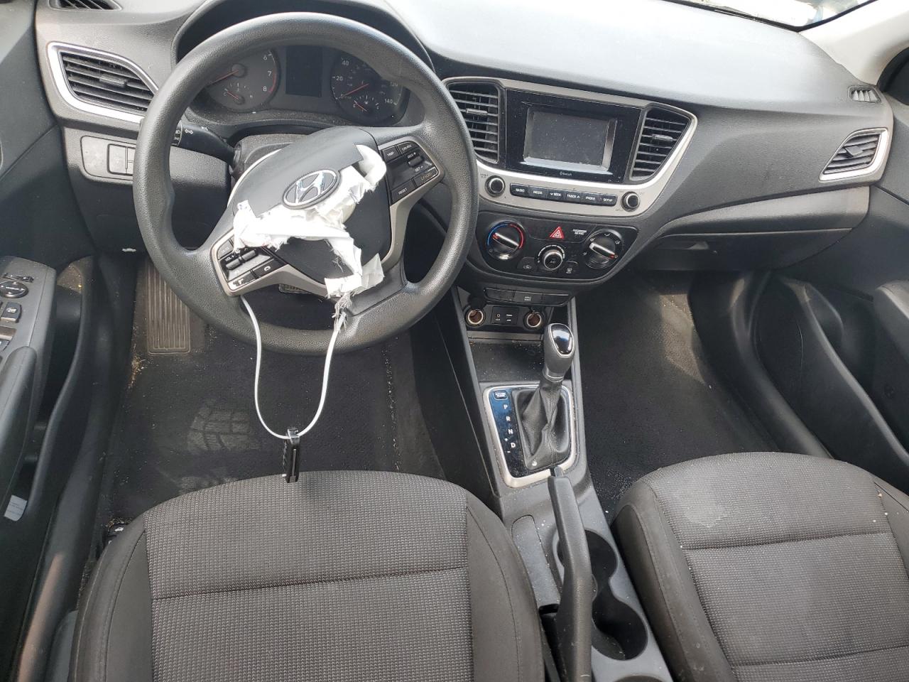 3KPC24A36JE005297 2018 Hyundai Accent Se