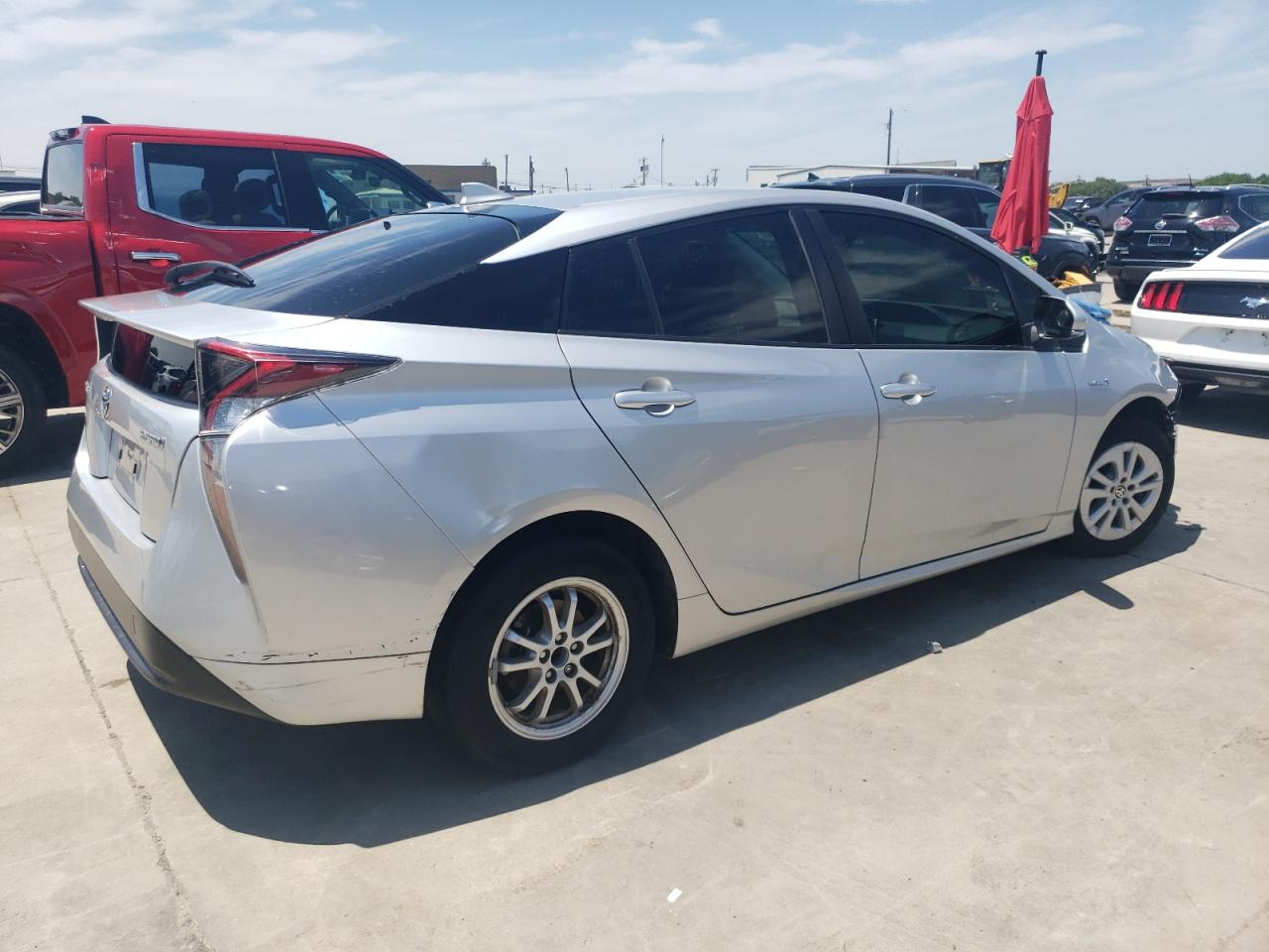 2016 Toyota Prius vin: JTDKBRFU2G3518816