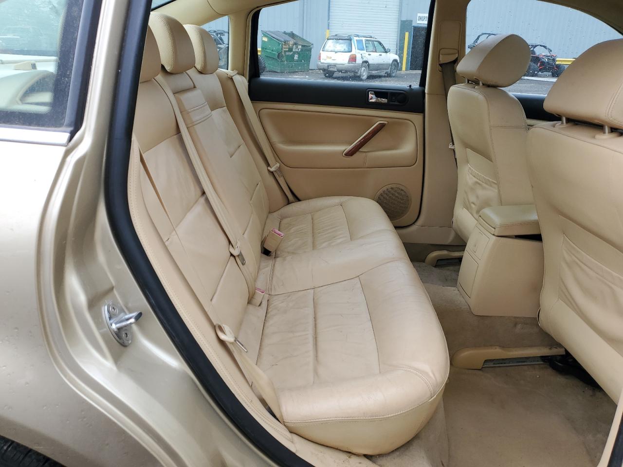 WVWRH63BX2P115215 2002 Volkswagen Passat Glx