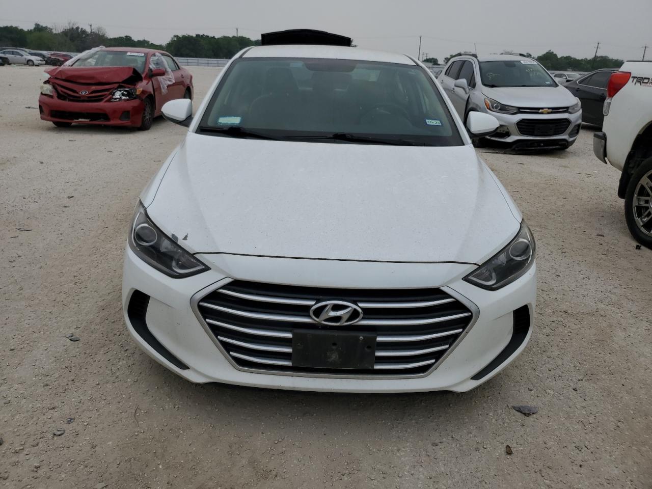 5NPD84LF1HH022654 2017 Hyundai Elantra Se