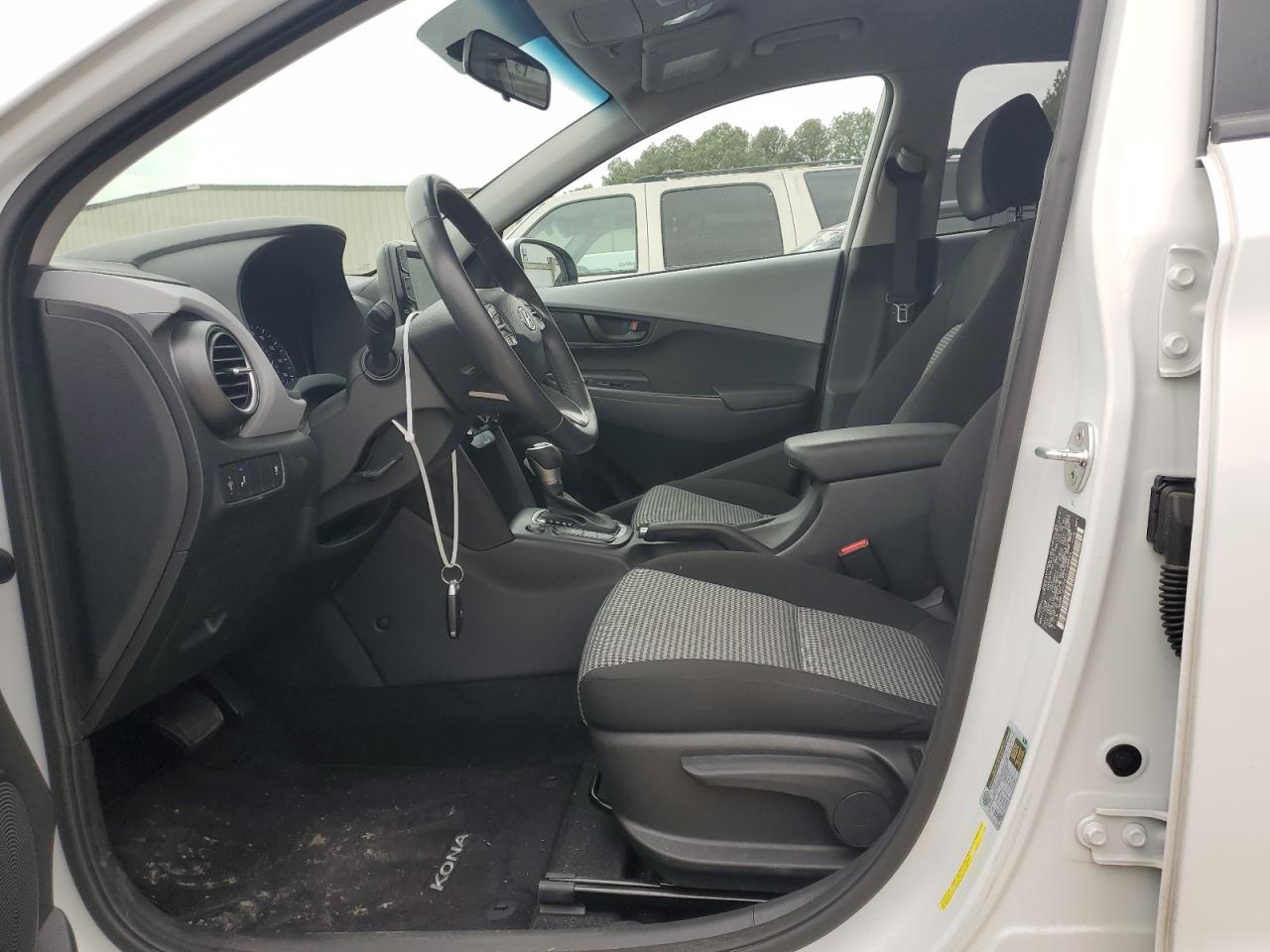 KM8K22AA9JU148563 2018 Hyundai Kona Sel