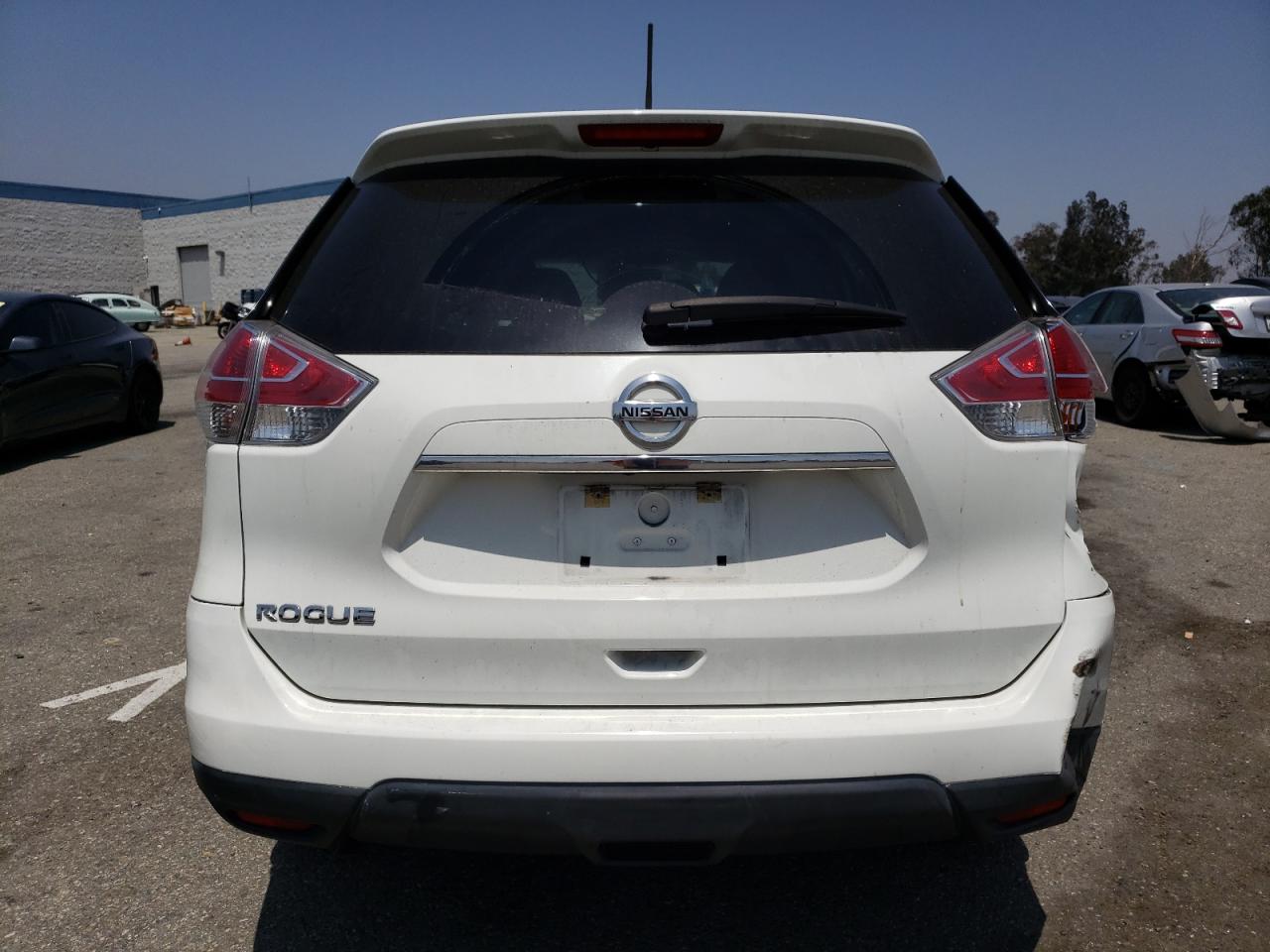 5N1AT2ML3FC870579 2015 Nissan Rogue S