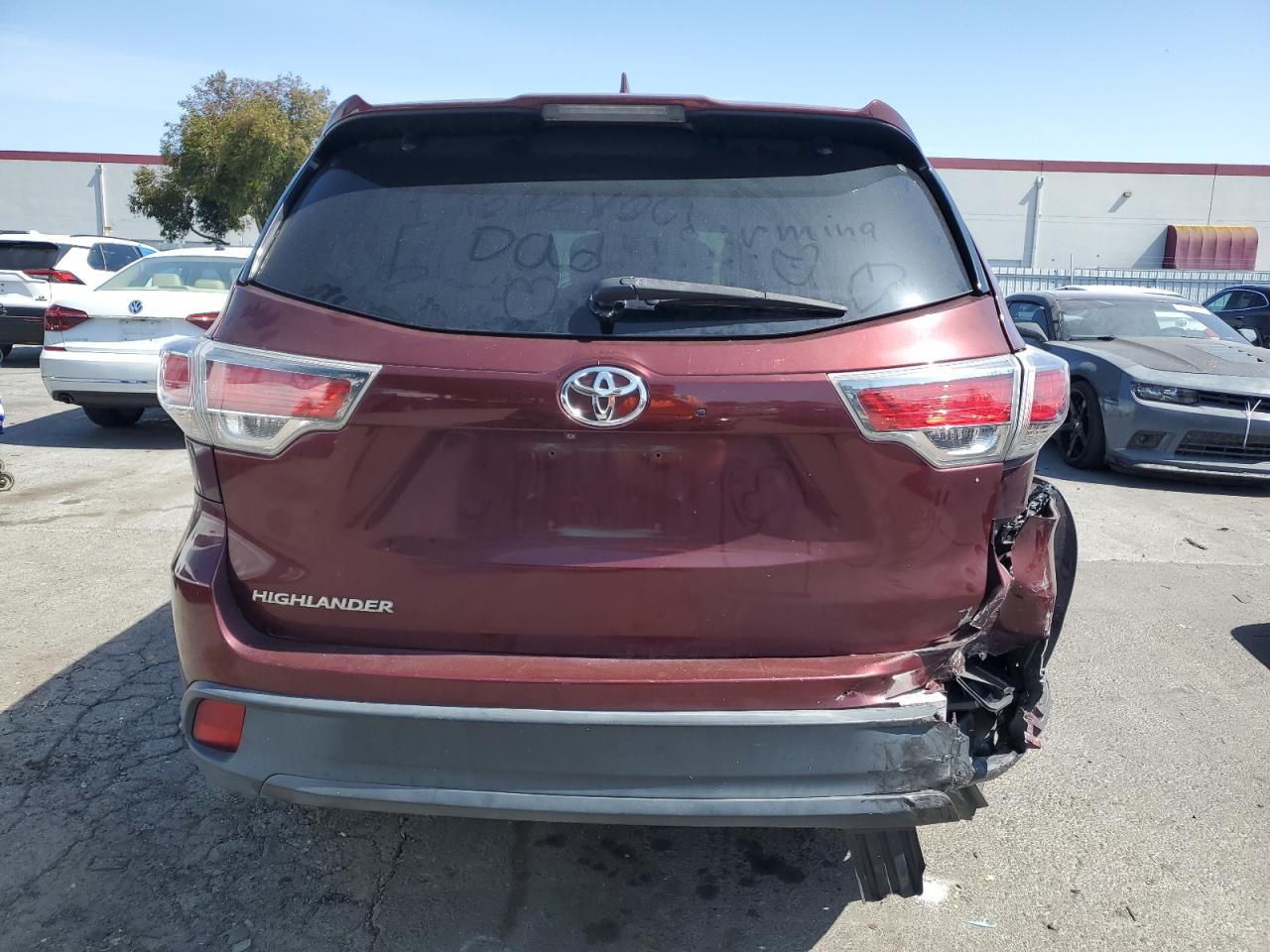 5TDZKRFH3FS055440 2015 Toyota Highlander Le