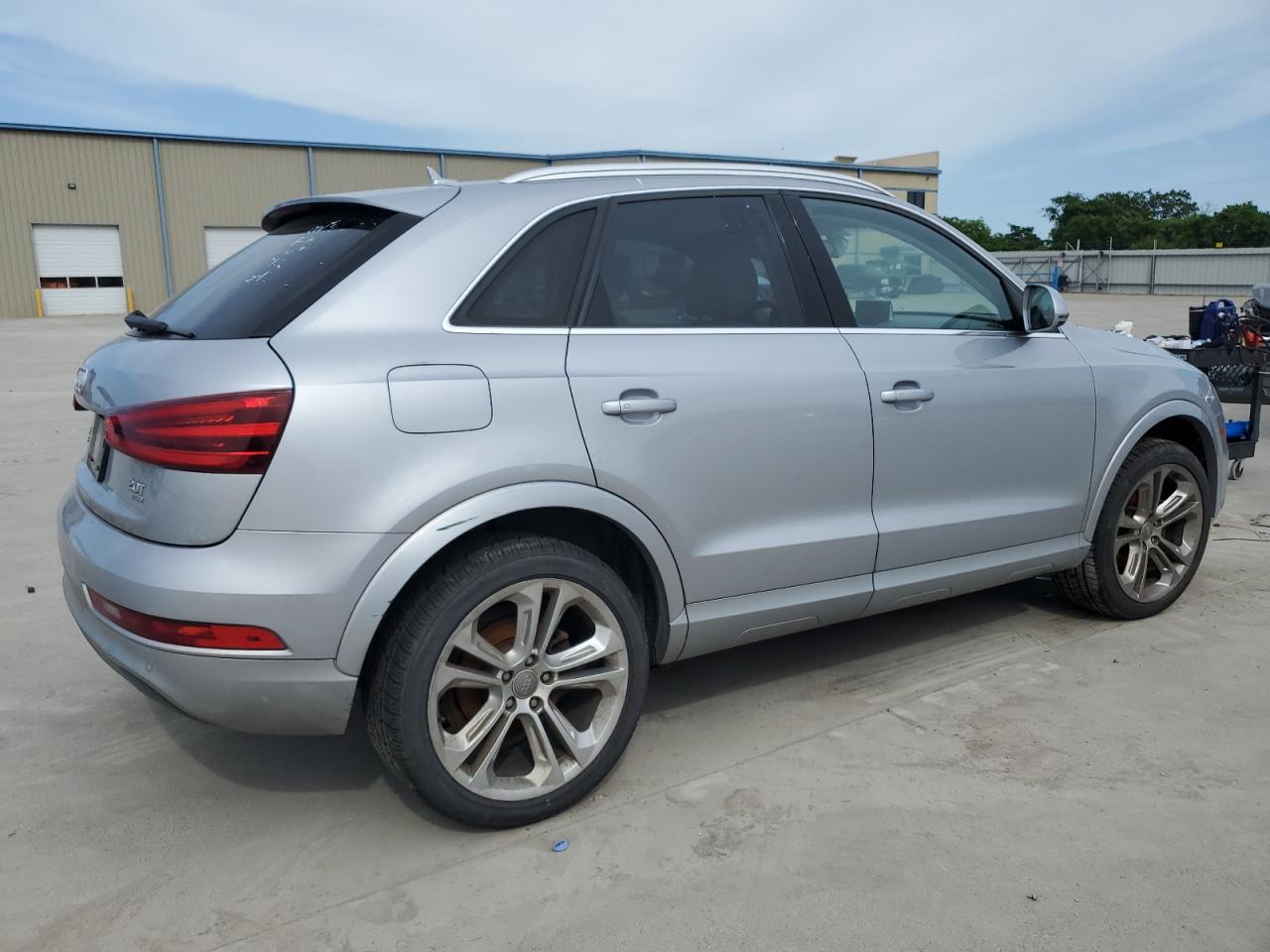 2015 Audi Q3 Premium Plus vin: WA1EFCFS9FR006554