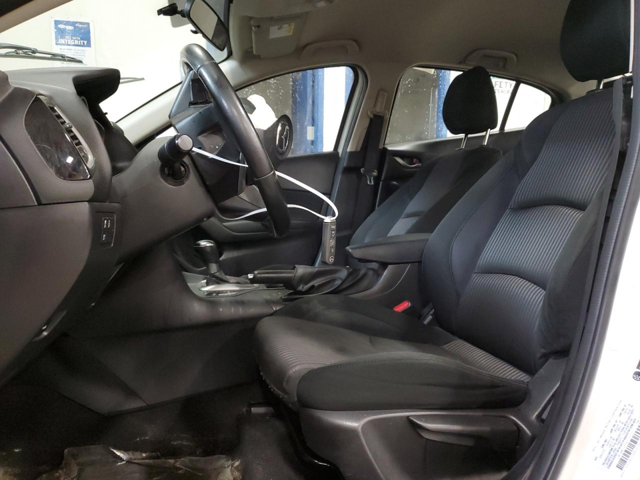 JM1BM1V73E1121213 2014 Mazda 3 Touring