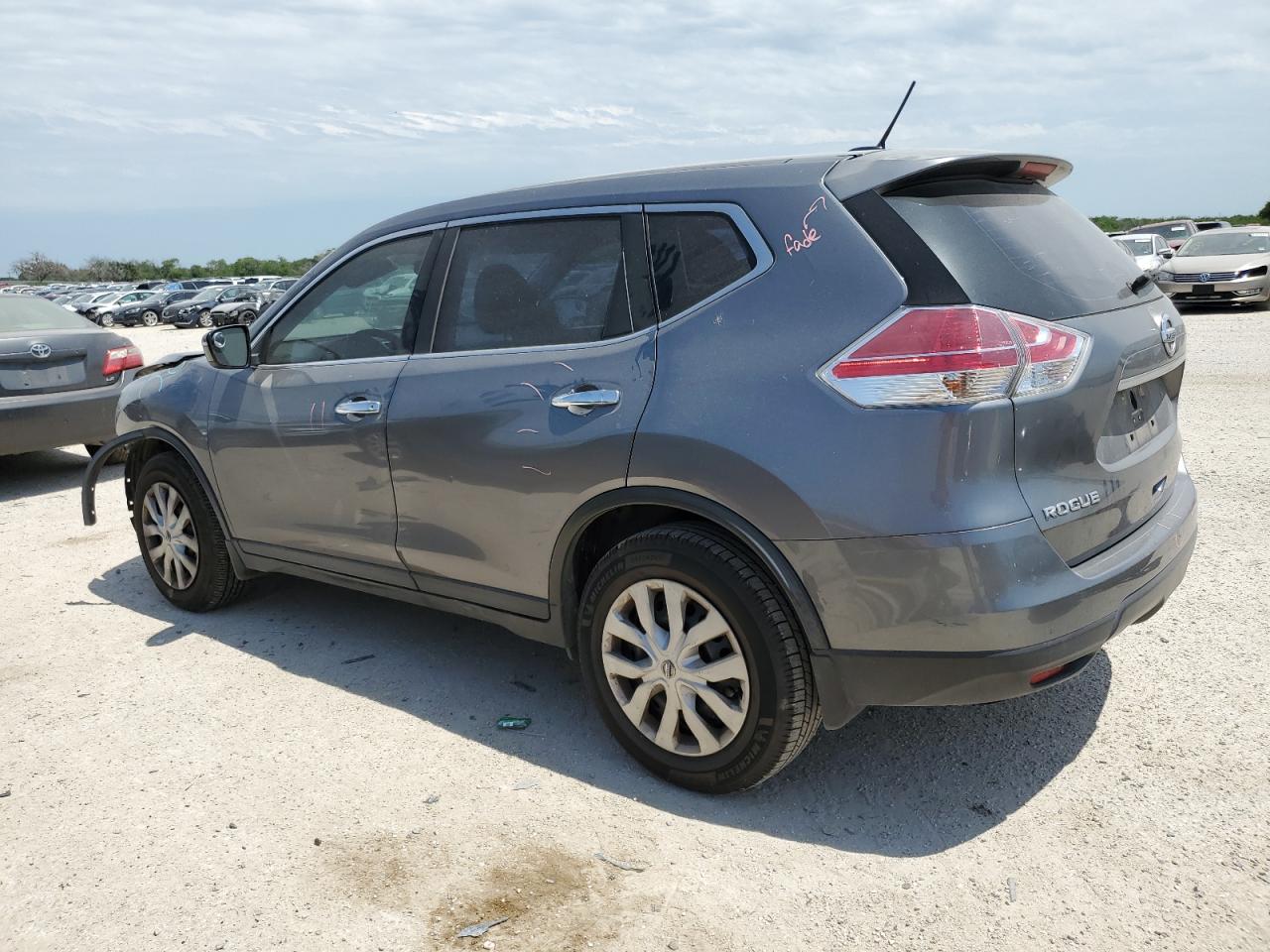 KNMAT2MT9FP579579 2015 Nissan Rogue S