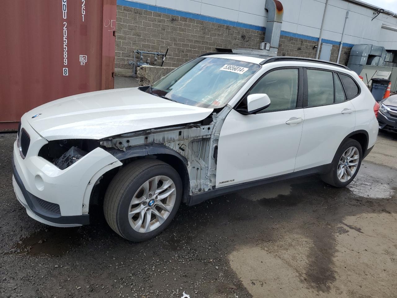 2015 BMW X1 xDrive28I vin: WBAVL1C56FVY28220