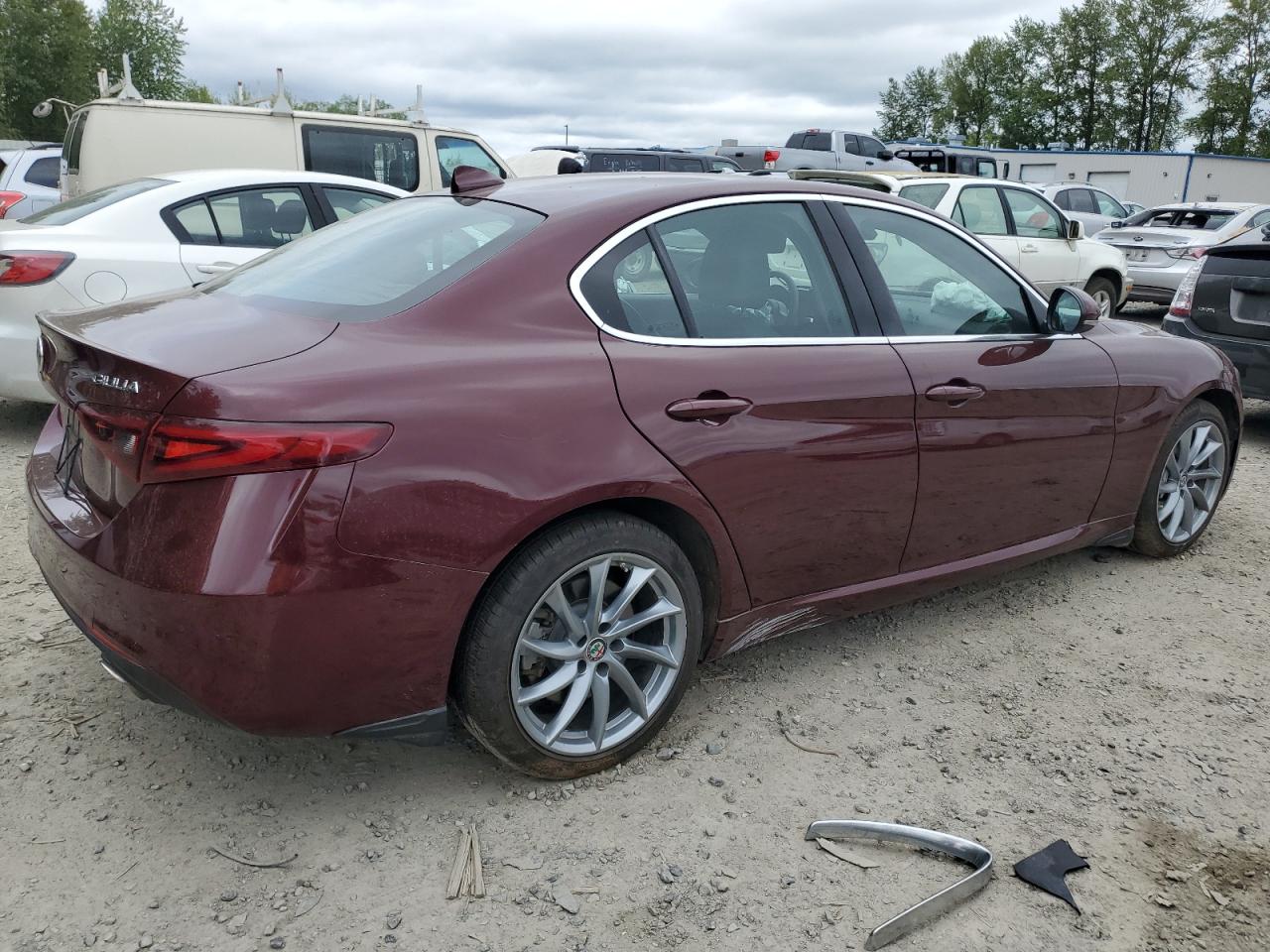 ZARFAEDNXH7557615 2017 Alfa Romeo Giulia Q4