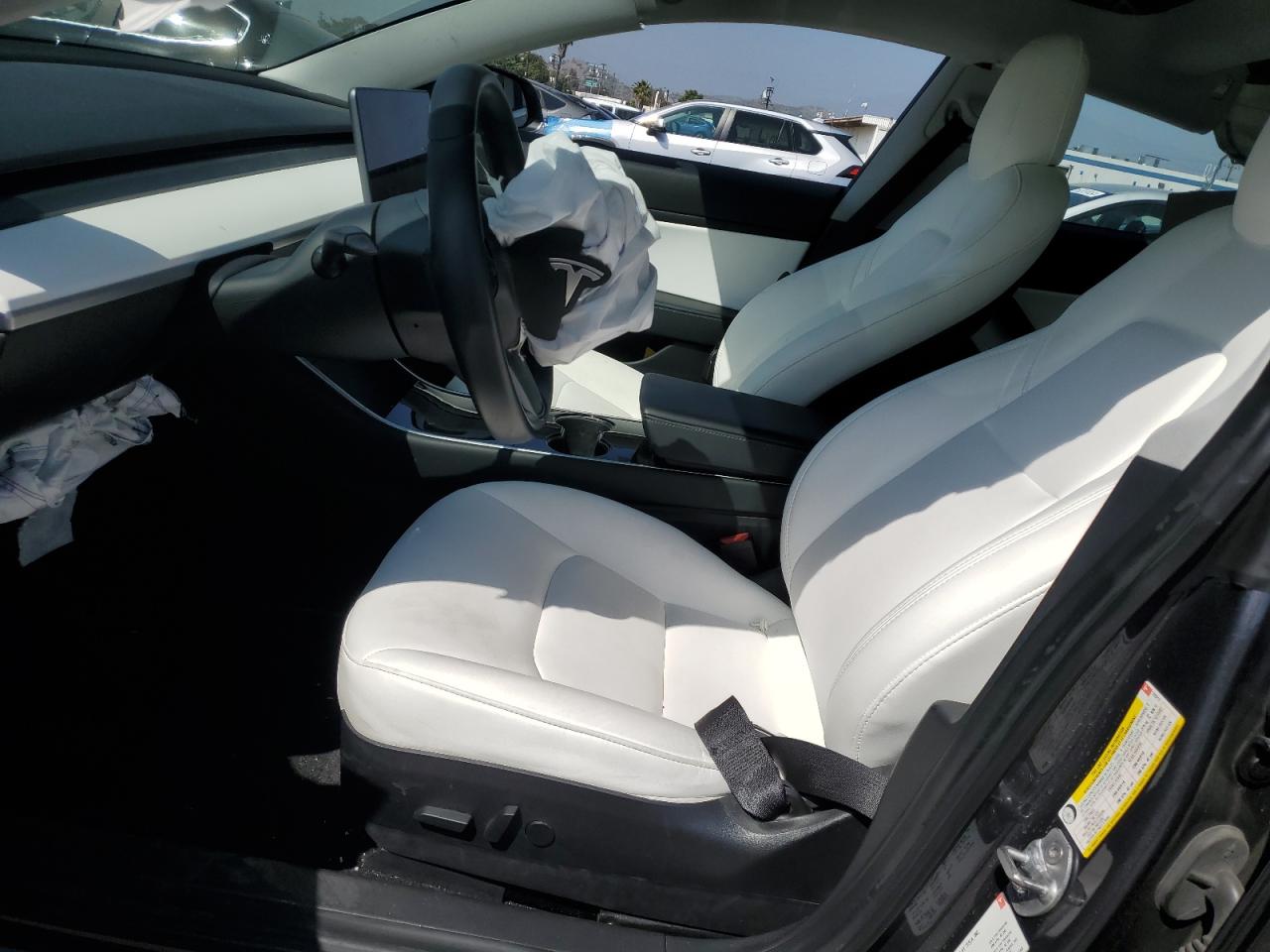 5YJ3E1EB6JF122217 2018 Tesla Model 3