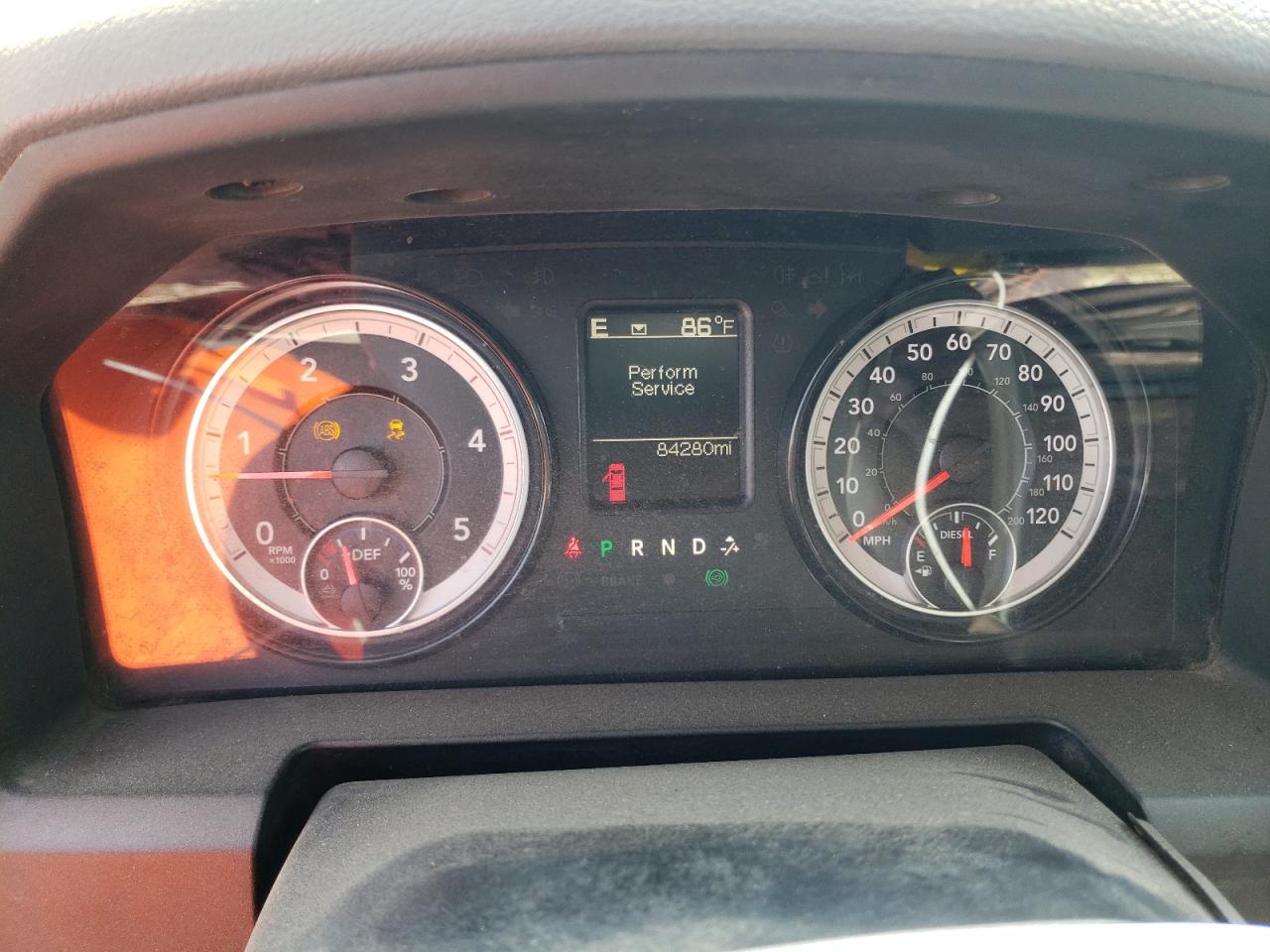 3C7WRNFL2JG233585 2018 Ram 5500