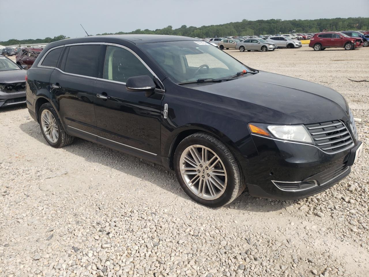 2LMHJ5AT1KBL01545 2019 Lincoln Mkt