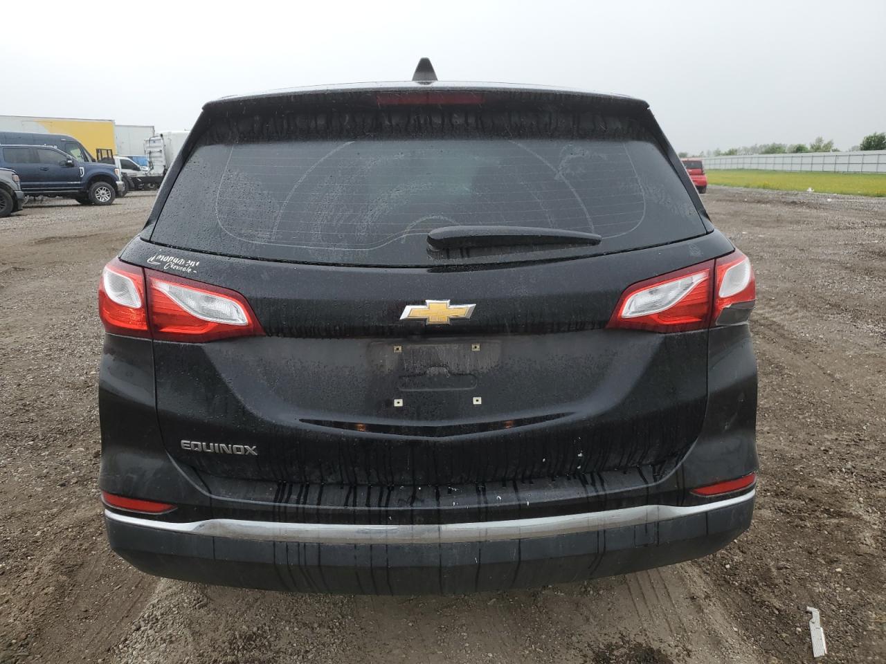 2GNAXHEV6J6294300 2018 Chevrolet Equinox Ls