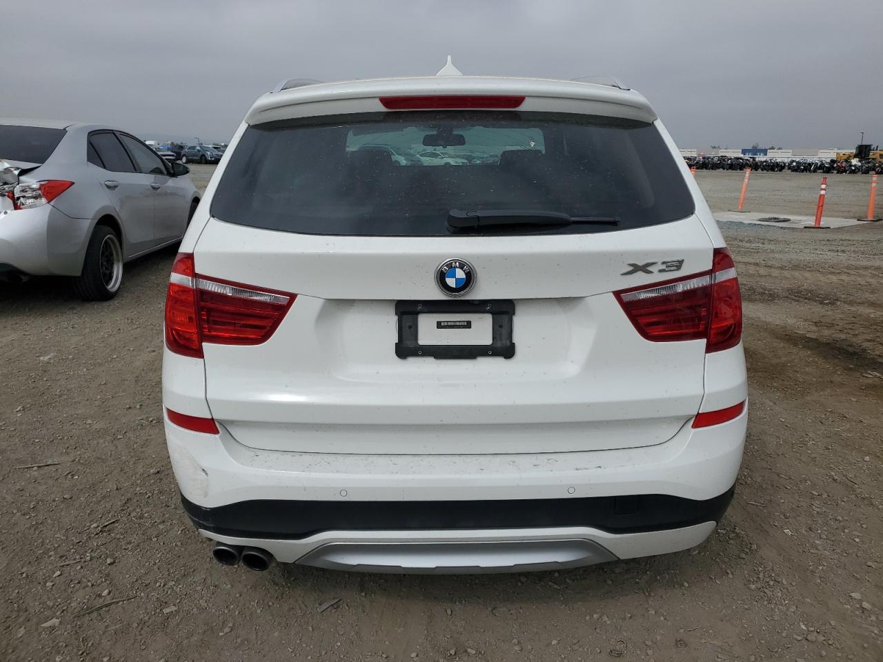 5UXWZ7C3XH0V93830 2017 BMW X3 Sdrive28I