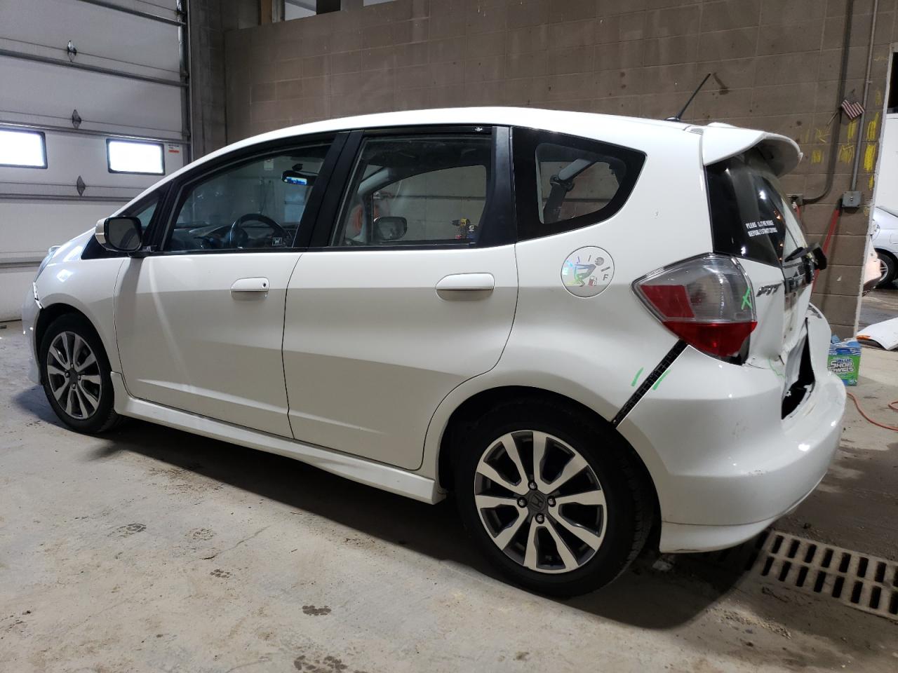 JHMGE8H52DC072335 2013 Honda Fit Sport