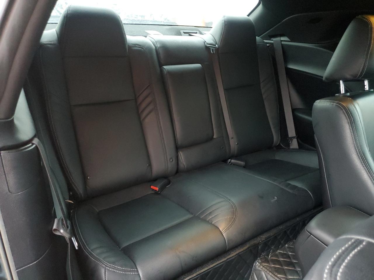 2C3CDZAG8KH751335 2019 Dodge Challenger Sxt