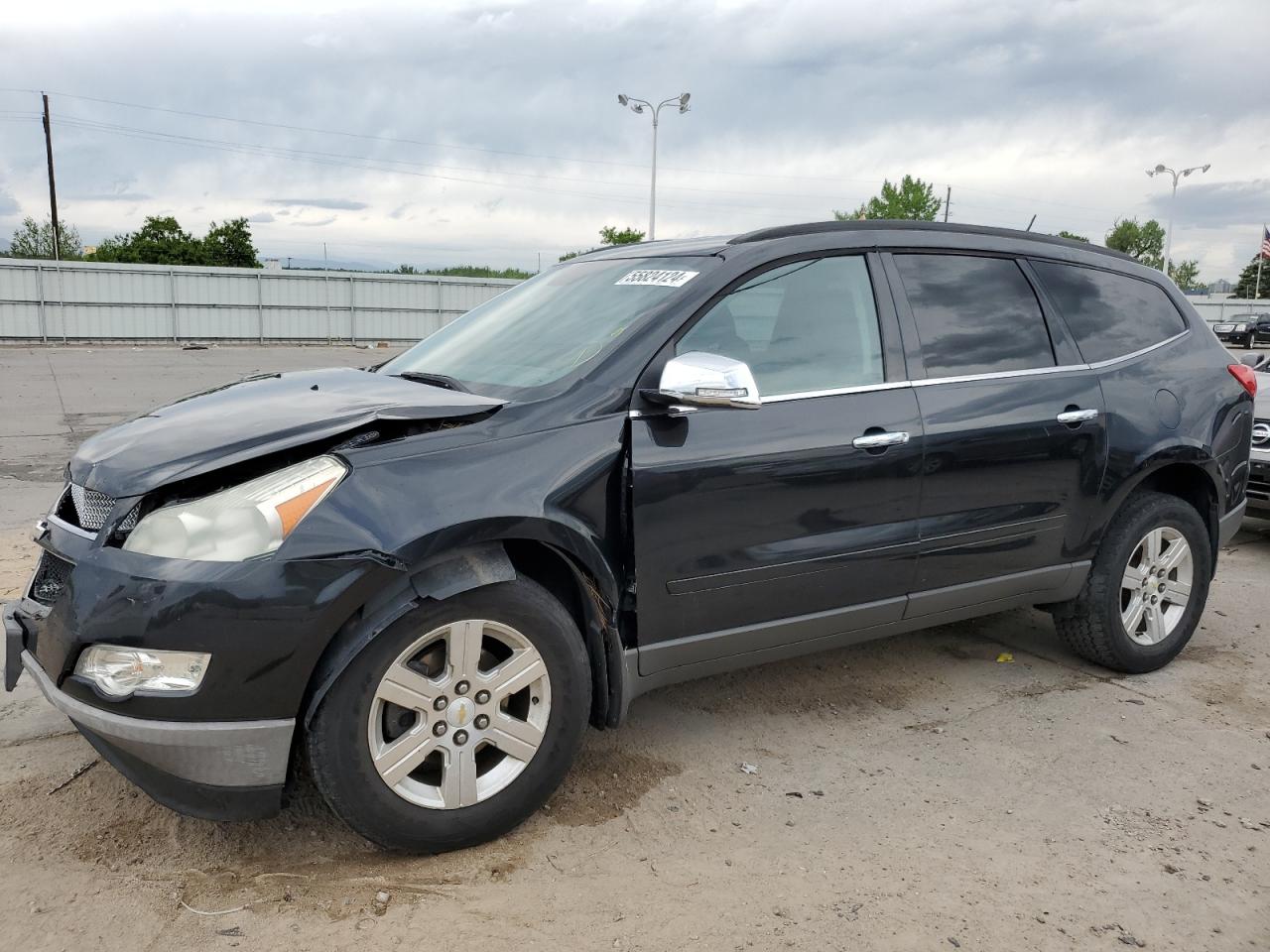 1GNKVGED2BJ327650 2011 Chevrolet Traverse Lt