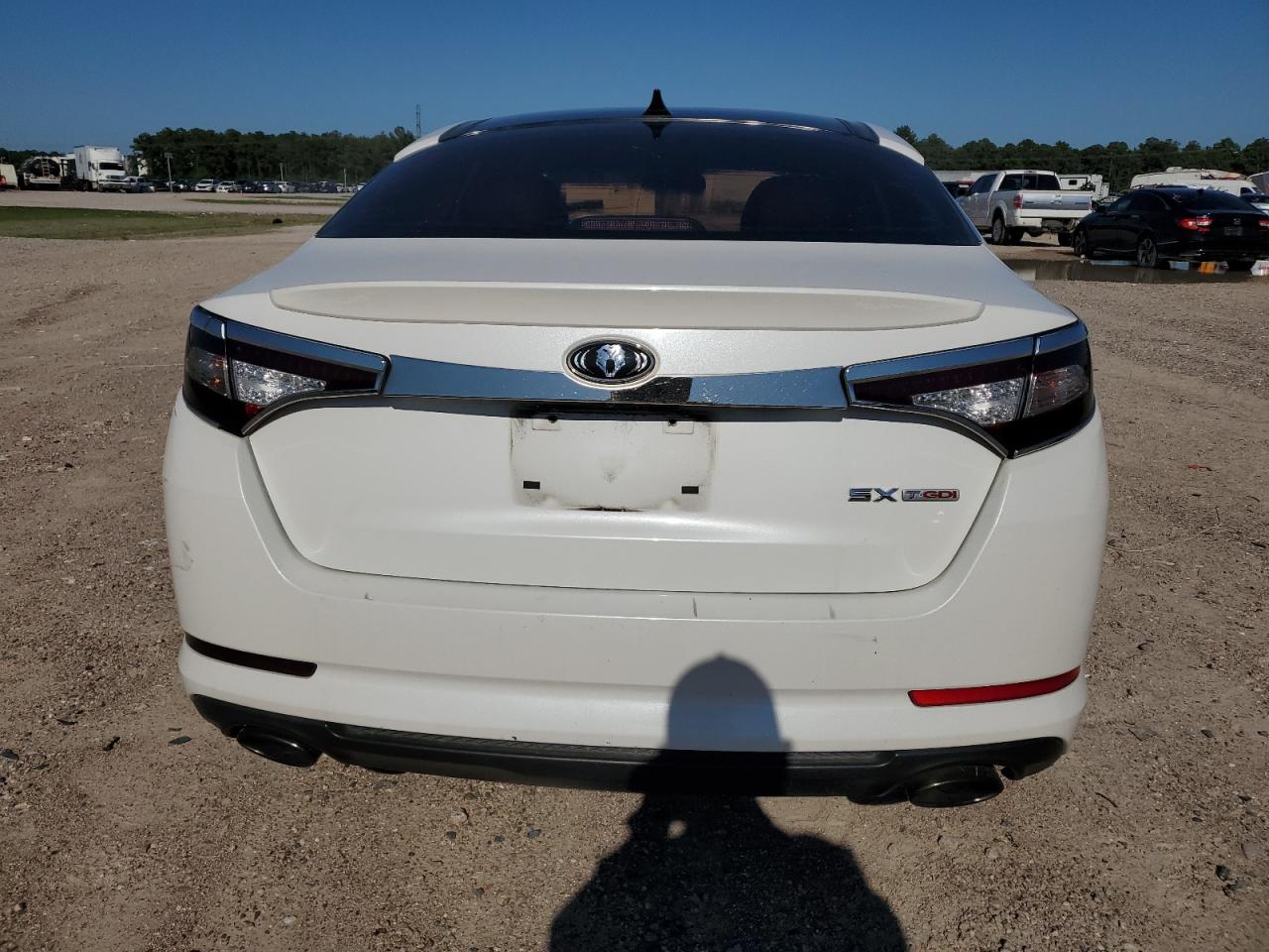 KNAGR4A65B5088710 2011 Kia Optima Sx