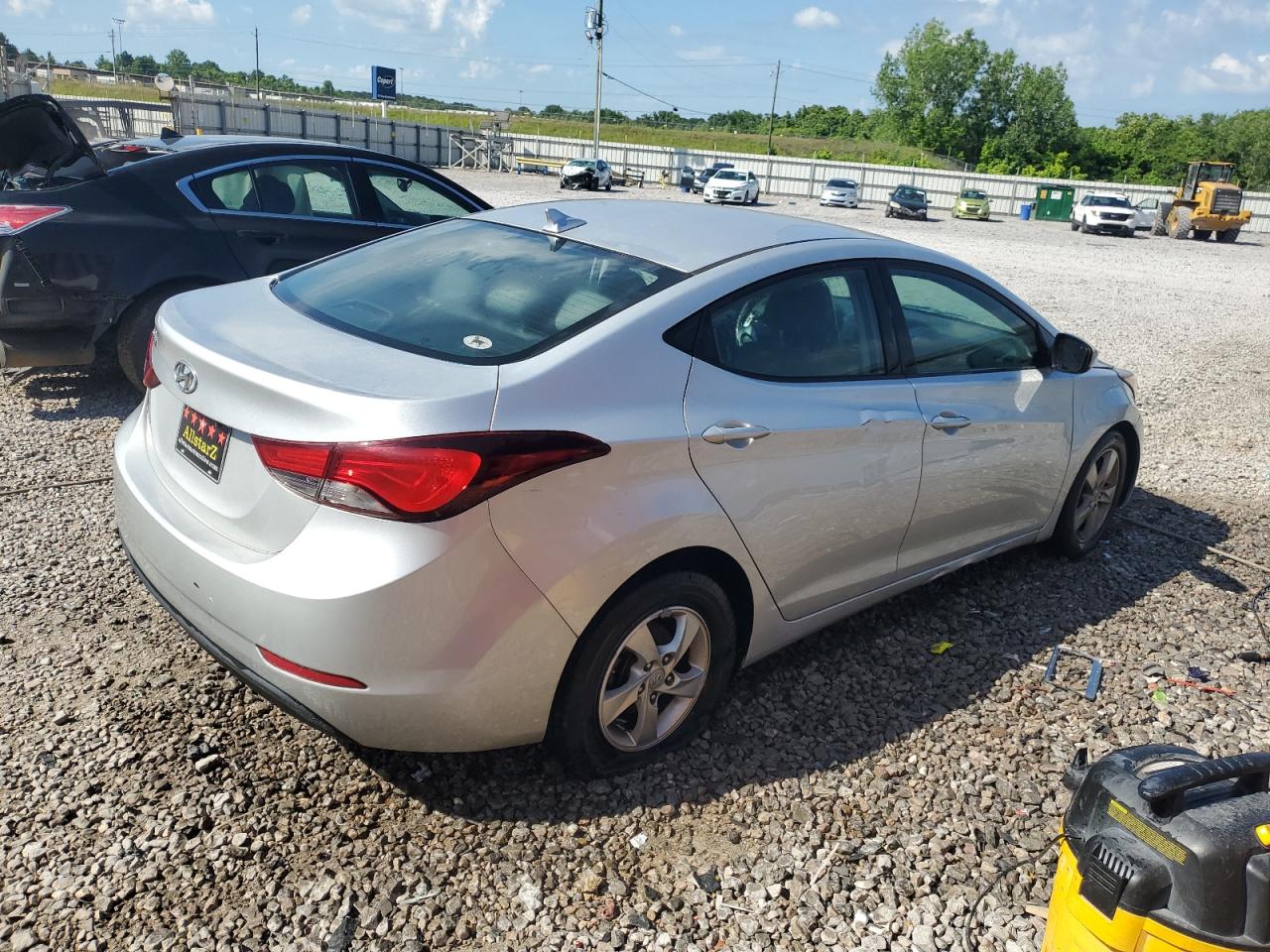 5NPDH4AE5FH621208 2015 Hyundai Elantra Se