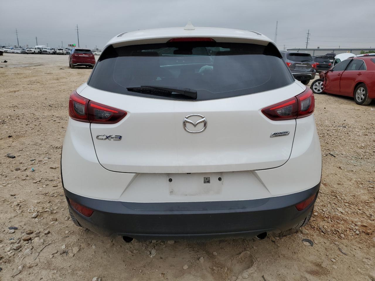 JM1DKDC70J0315460 2018 Mazda Cx-3 Touring