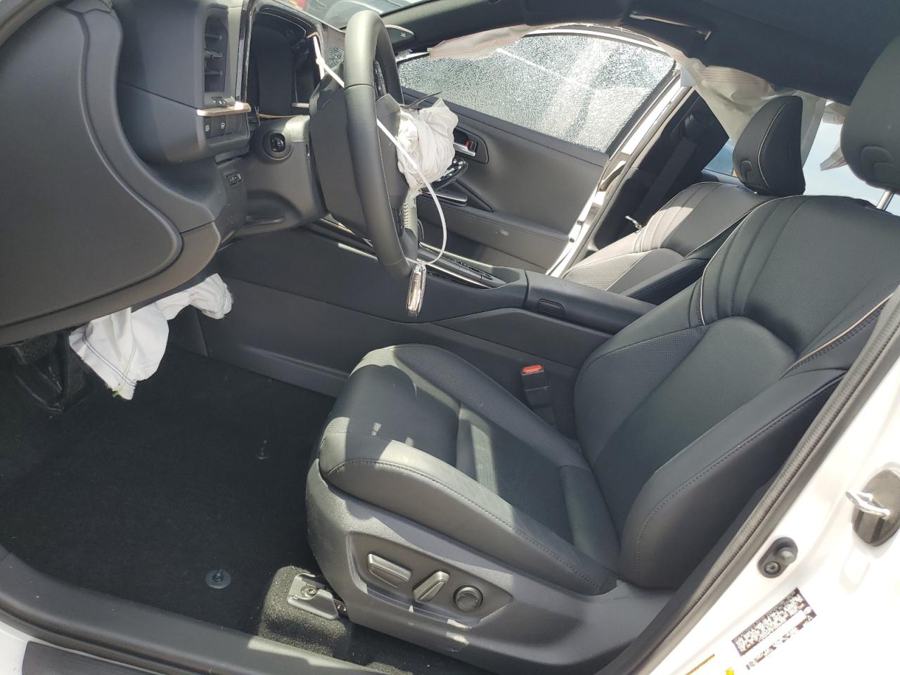 JTDAAAAF0P3006335 2023 Toyota Crown Xle