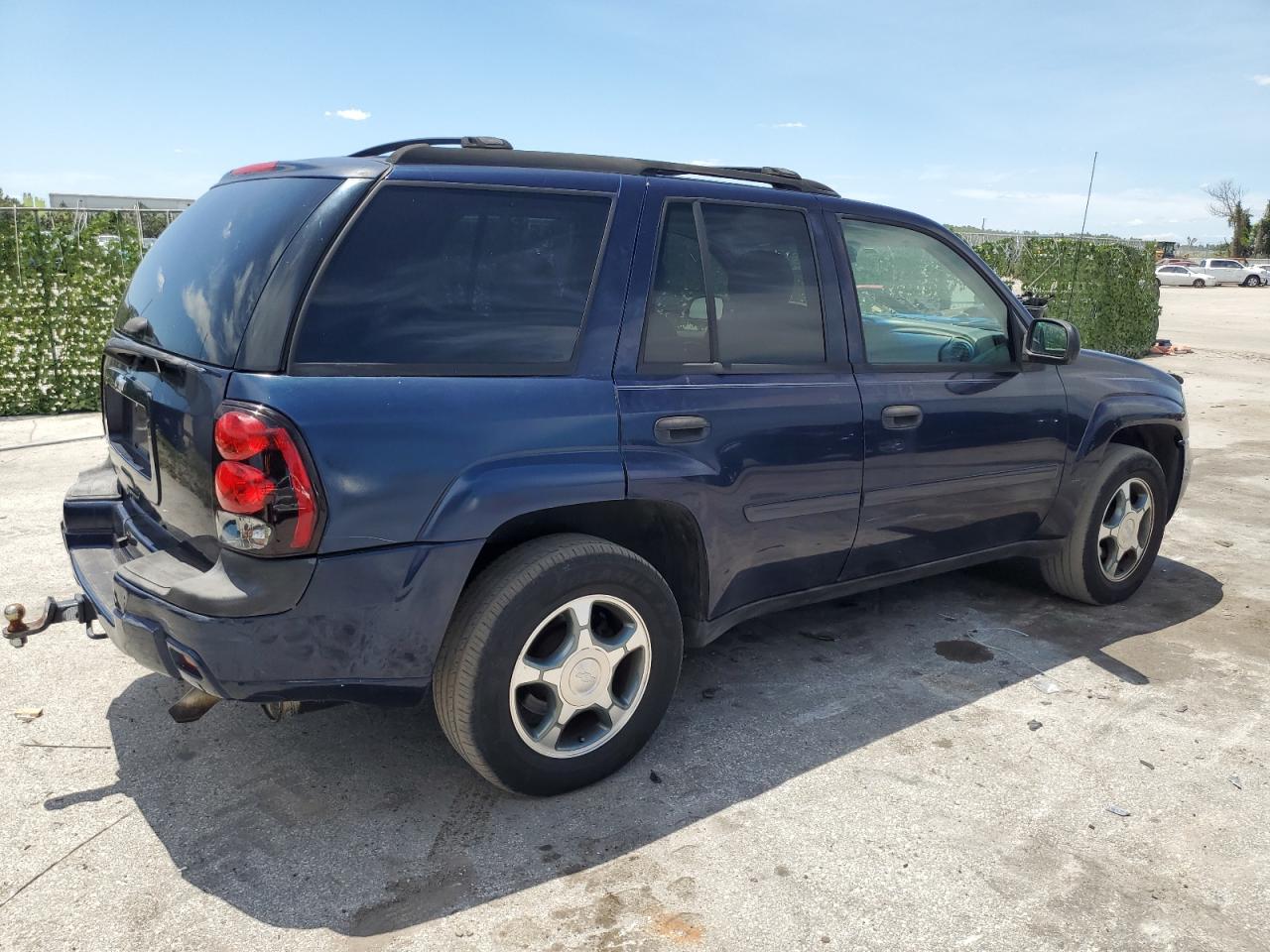 1GNDS13S372216882 2007 Chevrolet Trailblazer Ls