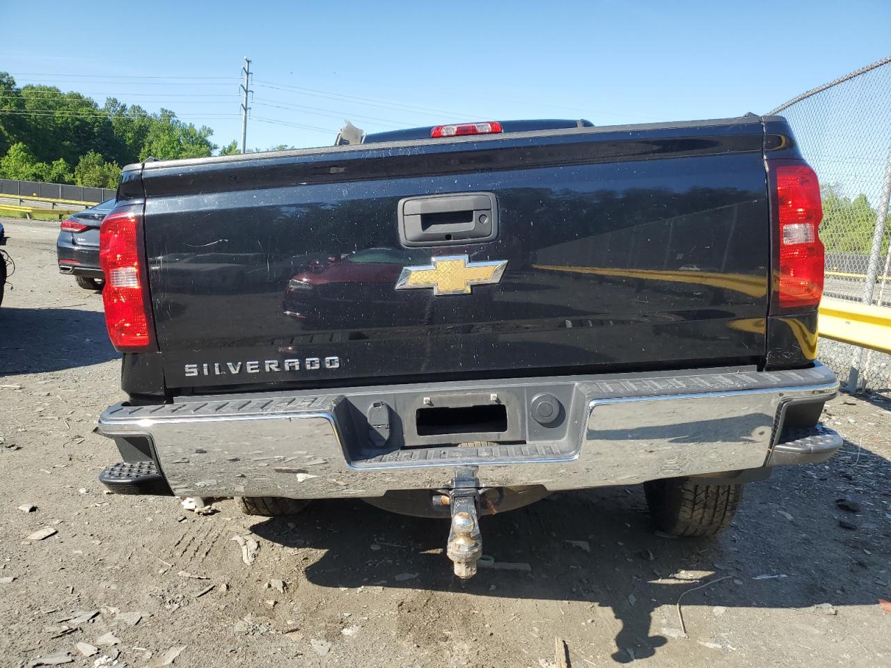 1GCVKPEH7FZ327104 2015 Chevrolet Silverado K1500